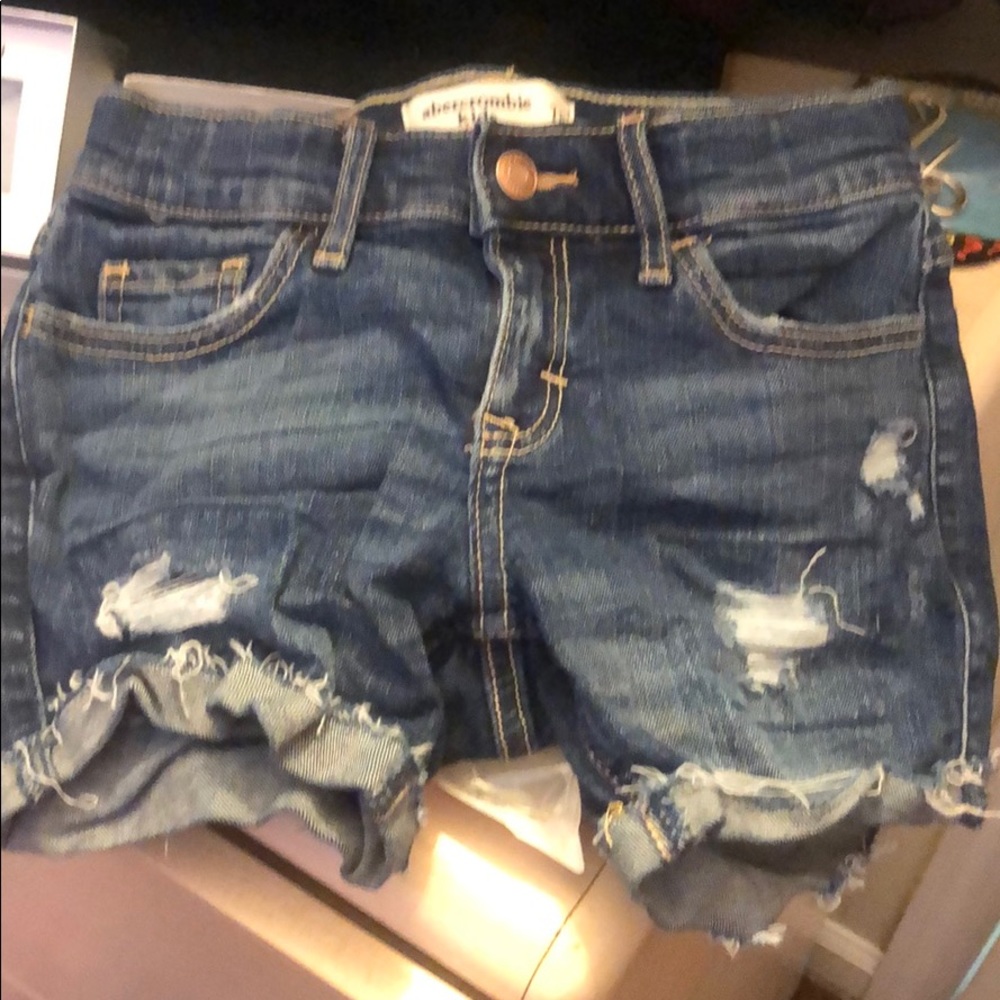 Girls Abercrombie shorts